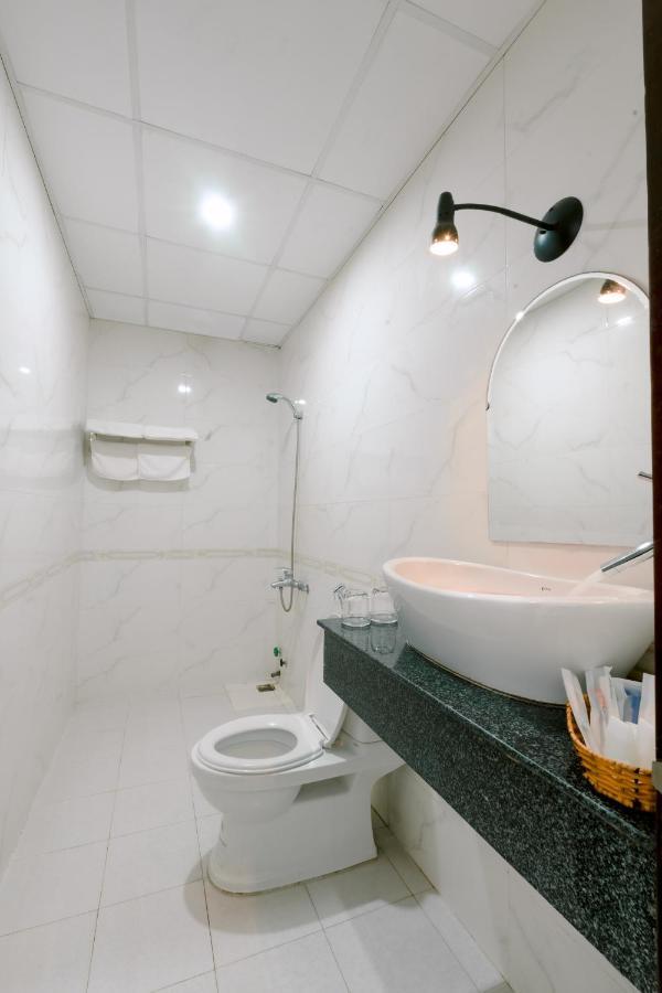 Lotus Rock Hotel Da Nang Bagian luar foto