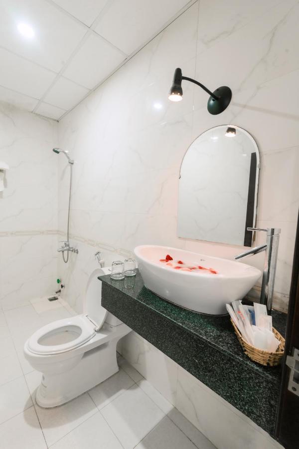Lotus Rock Hotel Da Nang Bagian luar foto